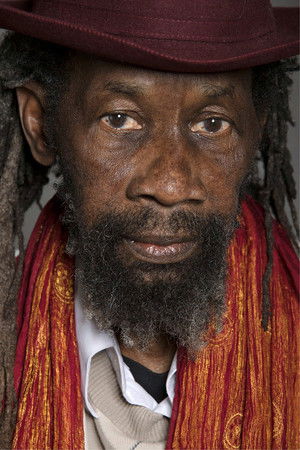 Cover image for Sotigui Kouyaté