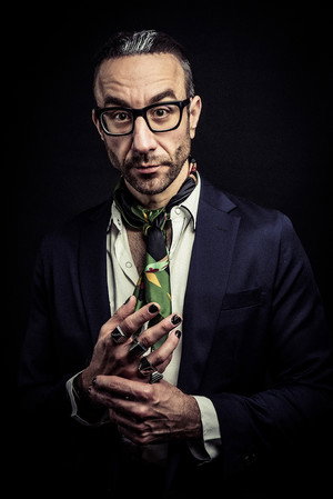 Cover image for Dennis Cahlo