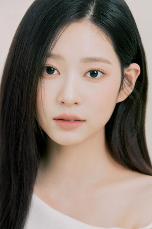 Cover image for 김민주