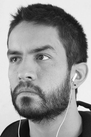 Cover image for Bernardo Benítez