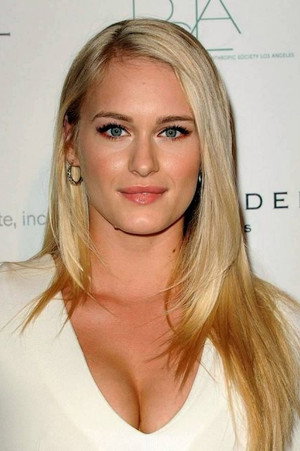 Cover image for Leven Rambin