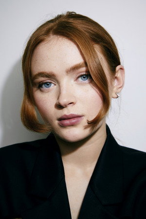 Cover image for Сэди Синк
