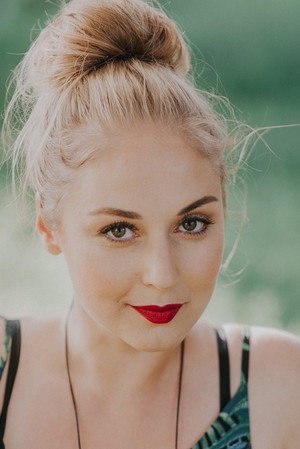 Cover image for Liina Pihel