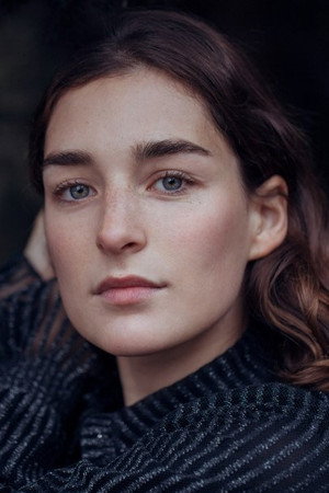 Cover image for Hélène Kuhn