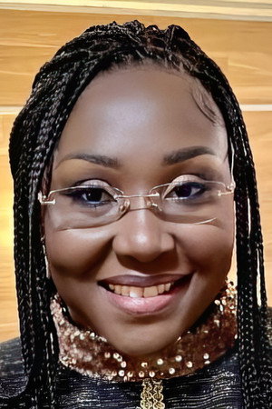 Cover image for Apolline Traoré