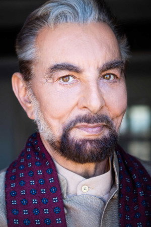 Cover image for Kabir Bedi