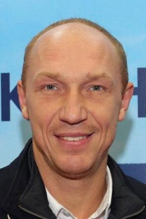 Cover image for Максим Коновалов