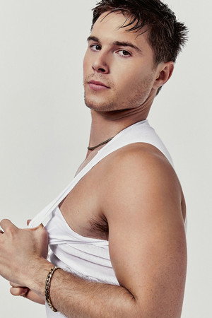 Cover image for Elias Kacavas