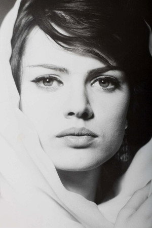 Cover image for Carla Marlier