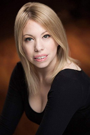 Cover image for Lauren McGibbon