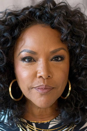 Cover image for Lynn Whitfield