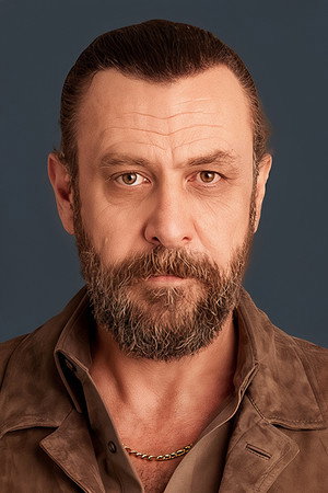 Cover image for Nejat İşler