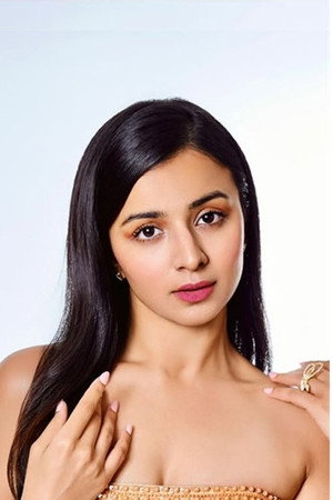 Cover image for Mahima Makwana