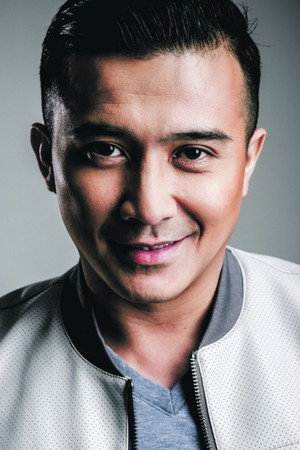 Cover image for Aaron Aziz