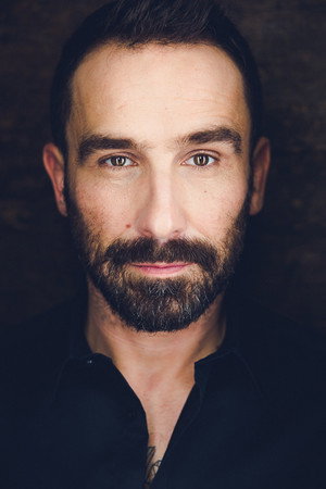 Cover image for Oscar Pavlo