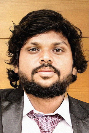 Cover image for Dinesh Kalaiselvan
