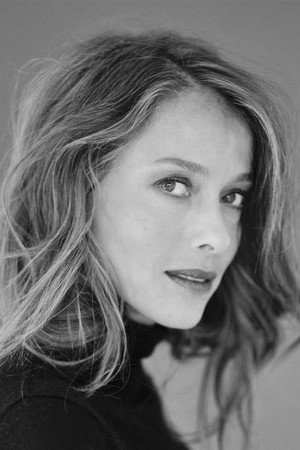 Cover image for Estelle Skornik