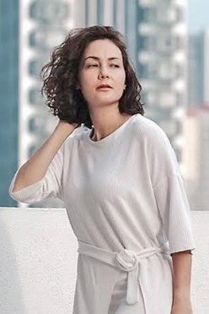 Cover image for Yasmin Hani
