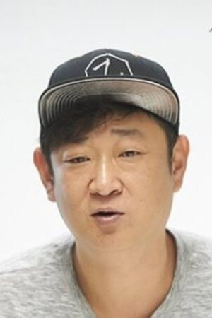 Cover image for Shin Yong Hwi