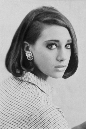 Cover image for Marisa Berenson