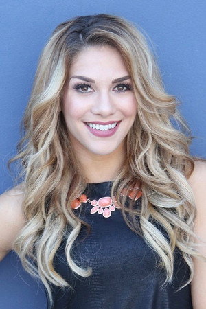 Cover image for Allison Holker