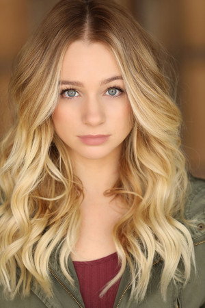 Cover image for Mollee Gray