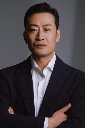 Cover image for 闫鹏