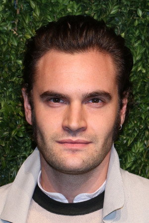 Cover image for Tom Bateman