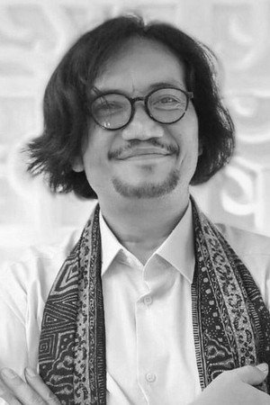 Cover image for Whani Darmawan