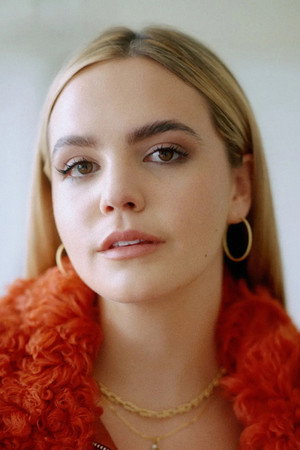 Cover image for Bailee Madison