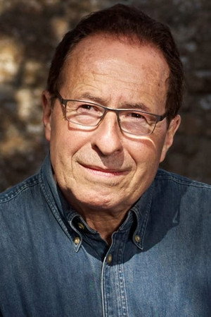 Cover image for Peter James