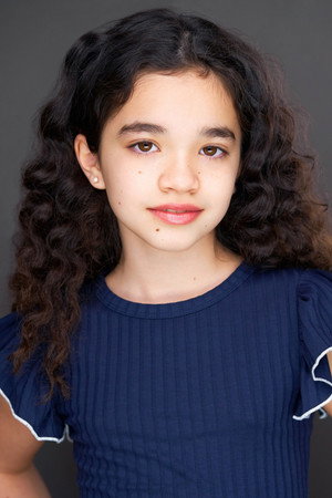 Cover image for Olivia Perez