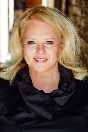 Cover image for Denise Roberts