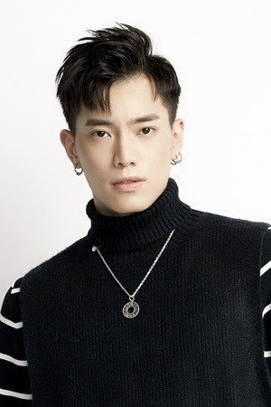 Cover image for 王梓豪