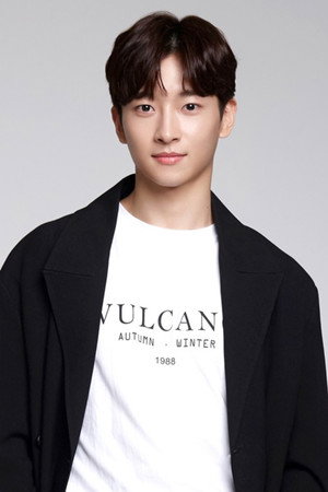 Cover image for Min Chan-gi