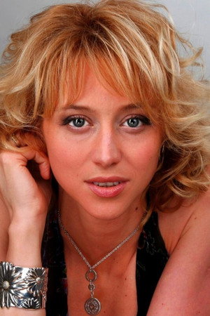 Cover image for Dasha Volga