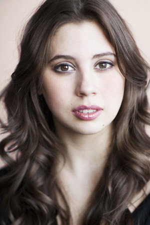 Cover image for Skye Bennett