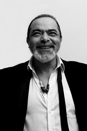 Cover image for Hugo Albores