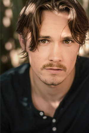 Cover image for Tom Stevens