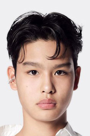 Cover image for ธณัชพงศ์ ทวีทรัพย์มณี