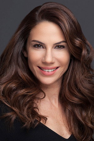 Cover image for Zeynep Beşerler