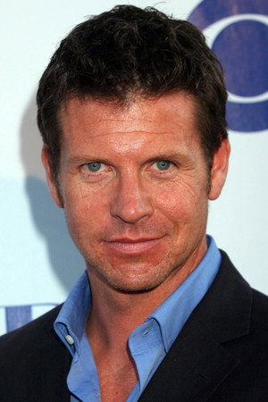 Cover image for Lloyd Owen