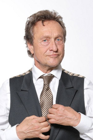 Cover image for Ľubomír Paulovič