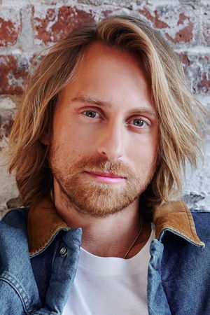 Cover image for Eric Nelsen