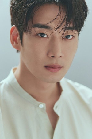 Cover image for 최원명