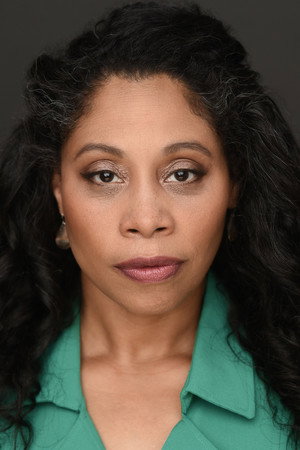 Cover image for Lynda Suarez