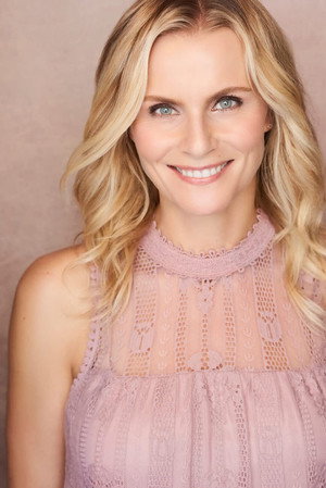 Cover image for Alexandra Keller