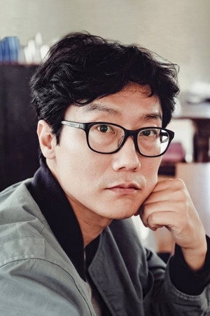 Cover image for 황동혁