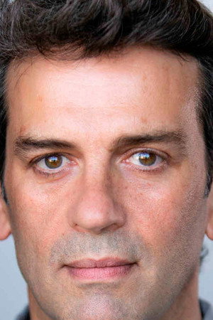 Cover image for Alberto Maneiro