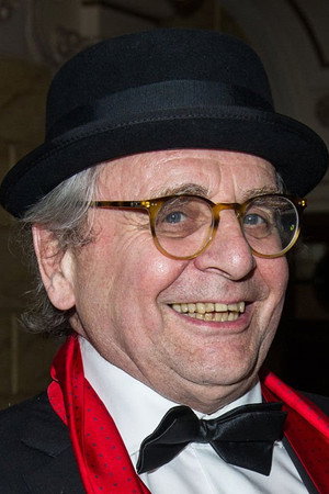 Cover image for Sylvester McCoy